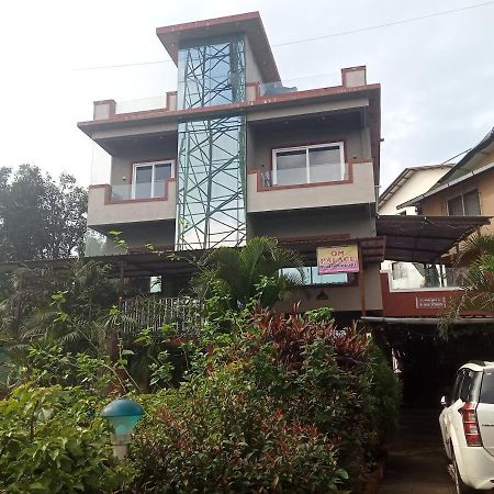 C P Cottage Resort 马哈巴莱斯赫瓦尔 外观 照片