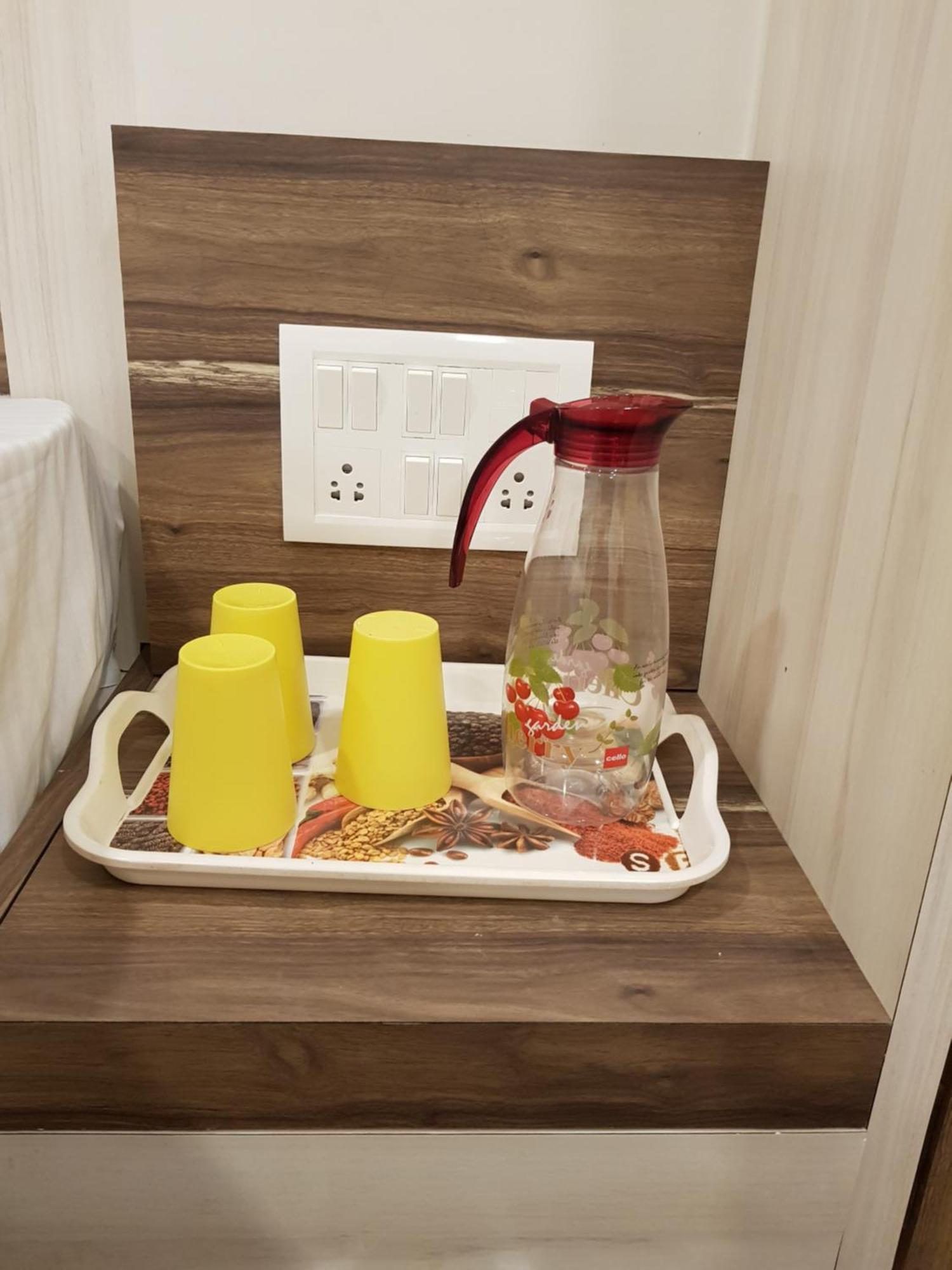 C P Cottage Resort 马哈巴莱斯赫瓦尔 外观 照片